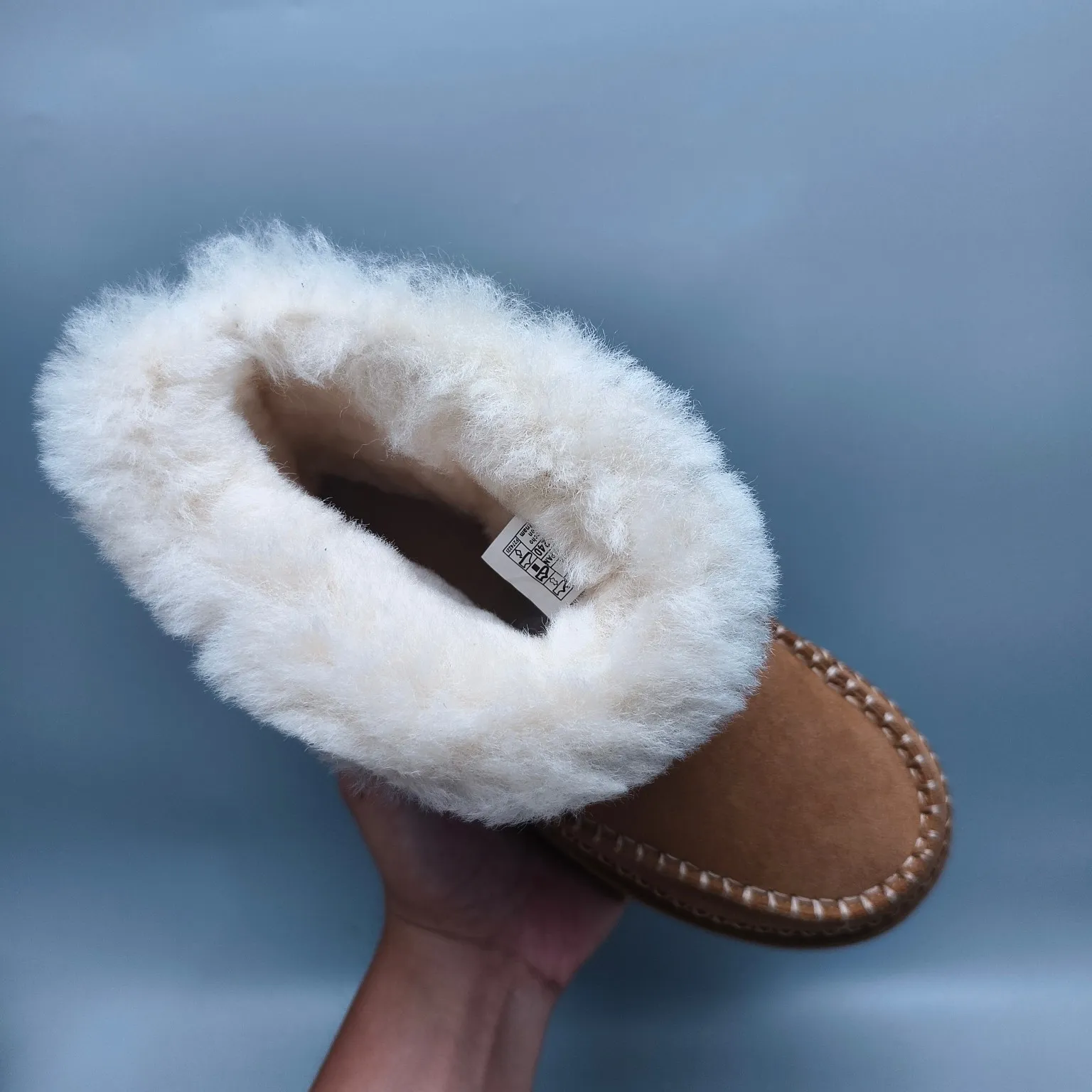 💰560 UGG sheepskin all-in-one snow boots 8251 mid-top braided casual shoes Color: maroon antelope brown Matching size: 35-40